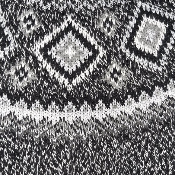 OLD NAVY, BLACK WHITE GRAY SWEATER, SIZE L - Picture 3 of 6